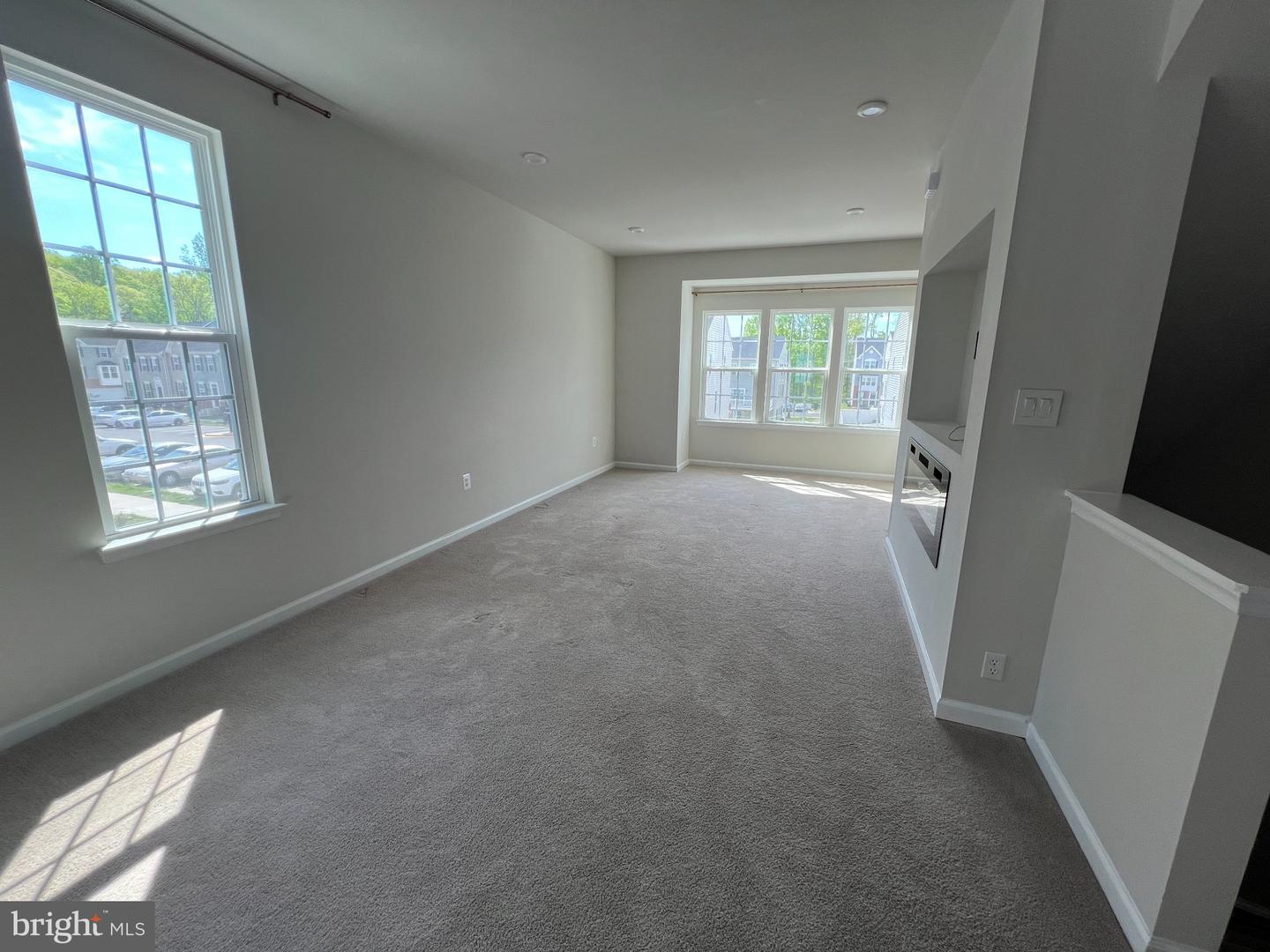 526 River Crest Way Property Photo 11