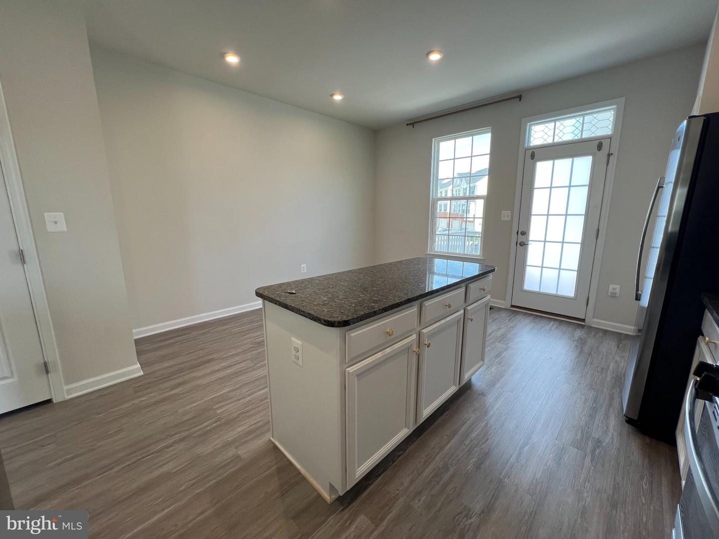526 River Crest Way Property Photo 23
