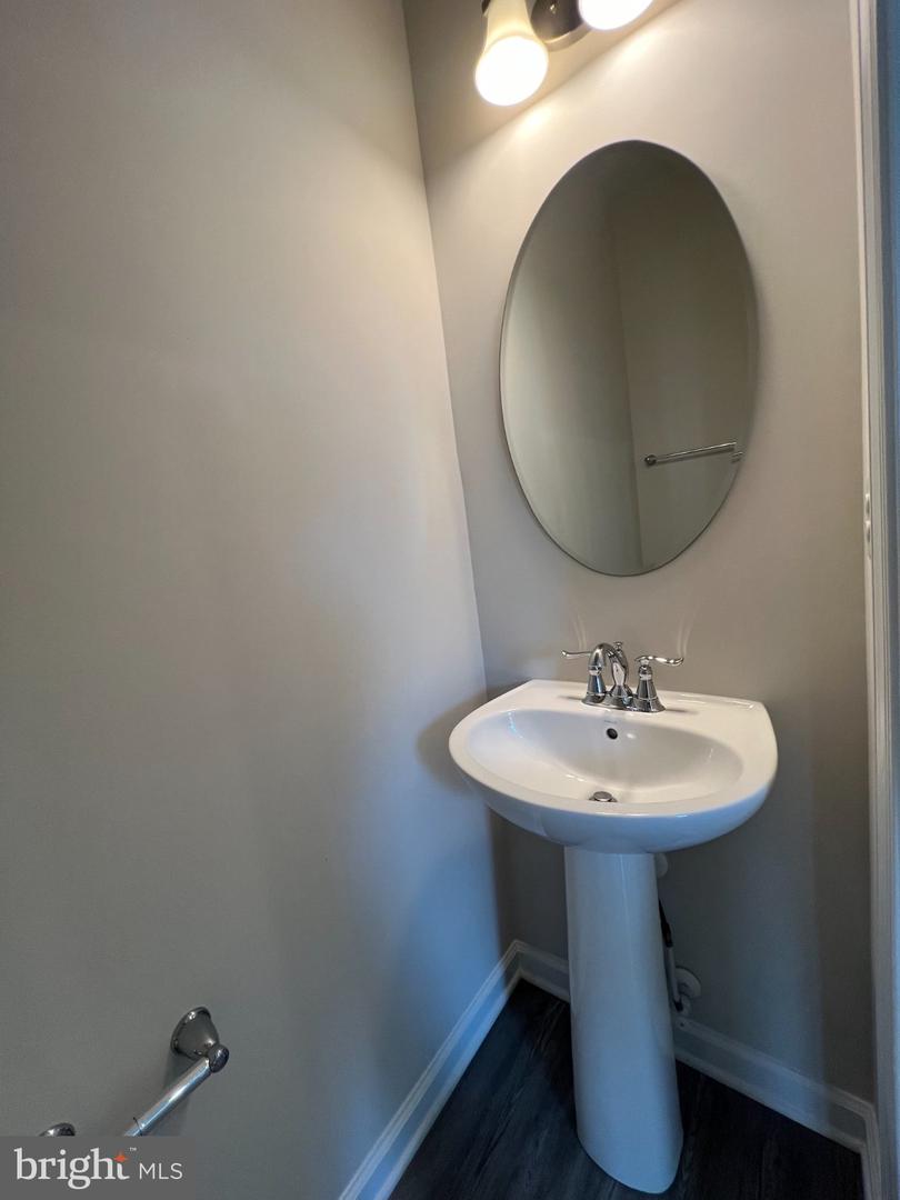 526 River Crest Way Property Photo 25