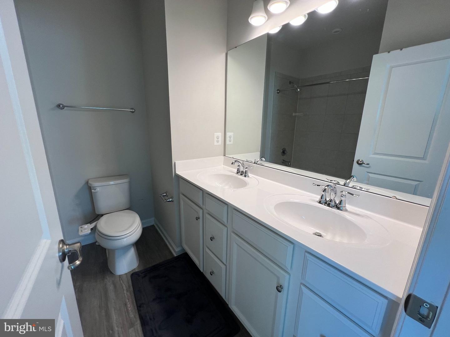 526 River Crest Way Property Photo 31