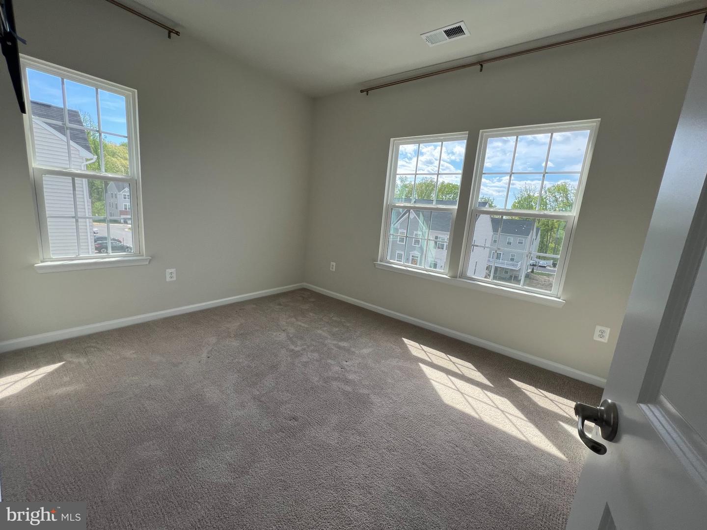 526 River Crest Way Property Photo 36