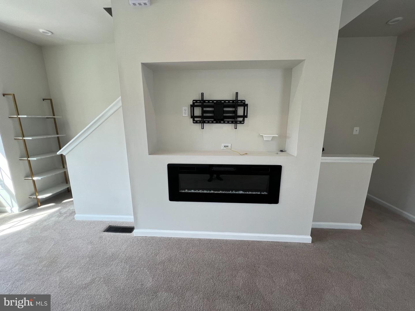 526 River Crest Way Property Photo 40