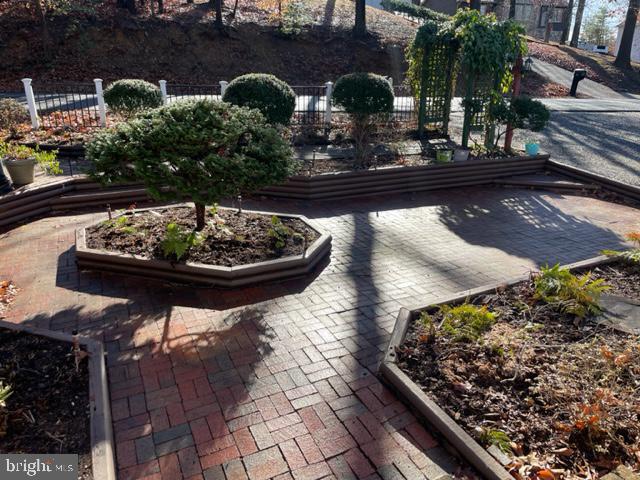 159 Olde Concord Rd Property Photo 4