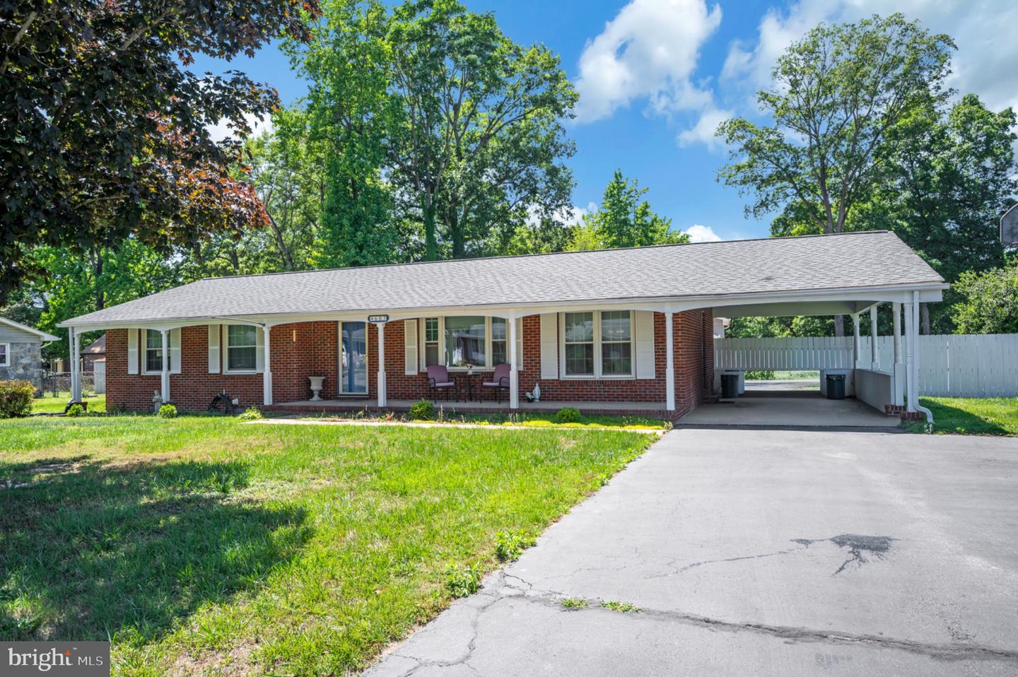 603 Perry Dr Property Photo 4