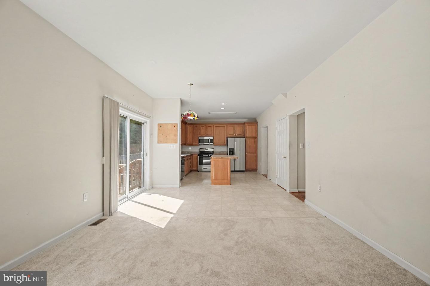 112 Olympic Dr Property Photo 10