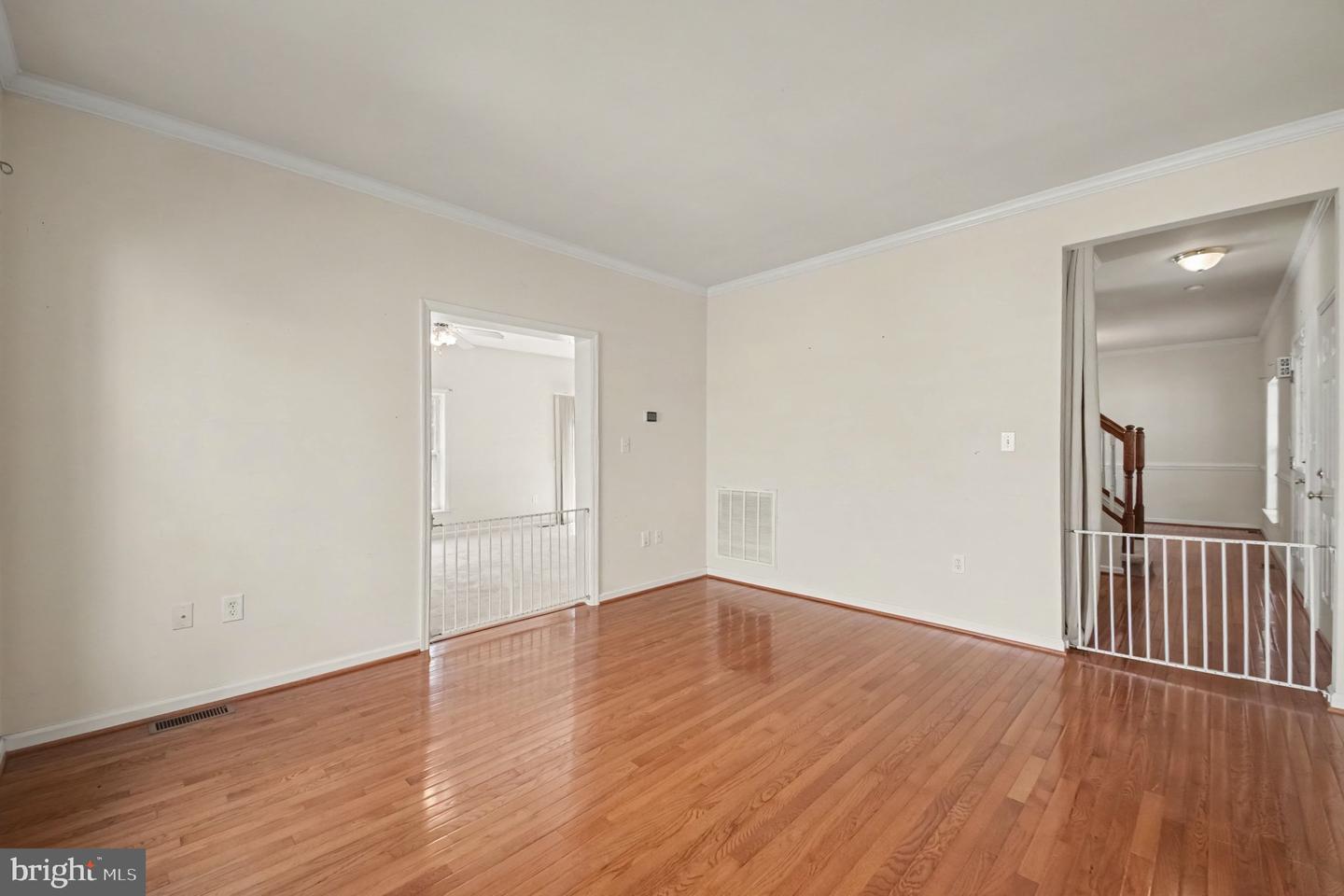 112 Olympic Dr Property Photo 12