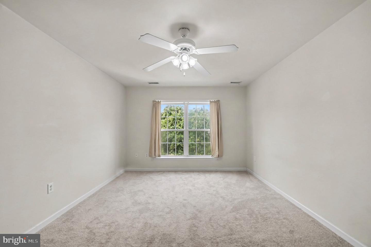 112 Olympic Dr Property Photo 16