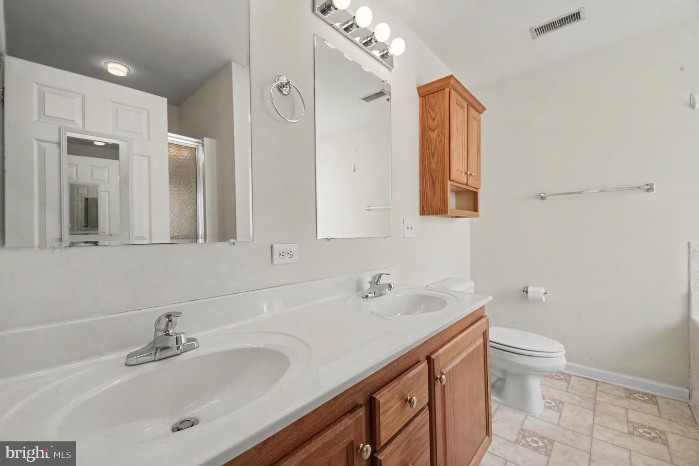 112 Olympic Dr Property Photo 17