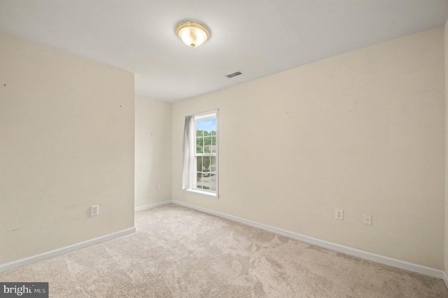 112 Olympic Dr Property Photo 22