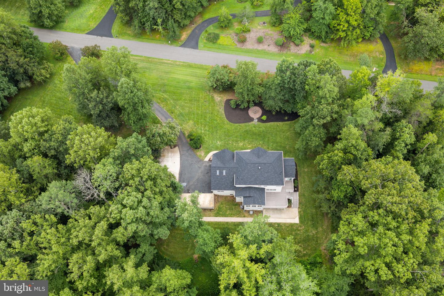 10 Secretariat Dr Property Photo 63