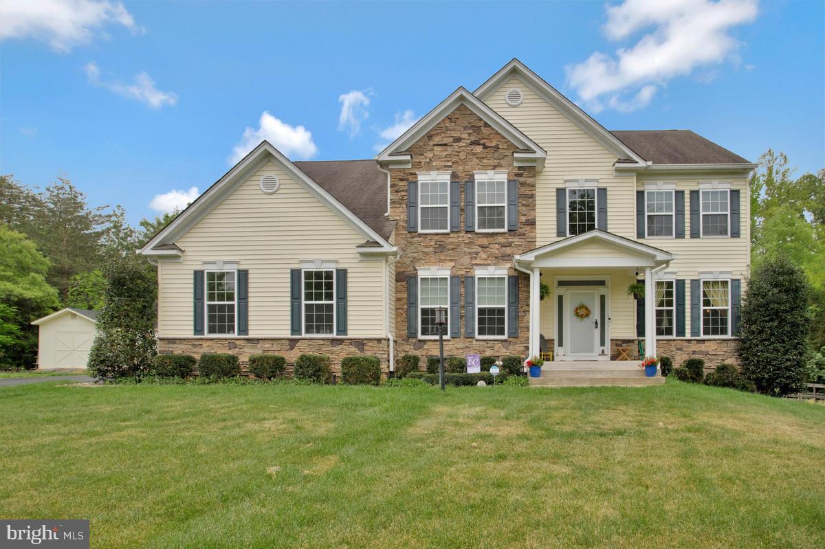 15 BURKE DR