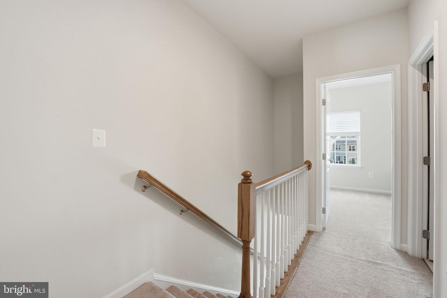 618 Streamview Dr Property Photo 11