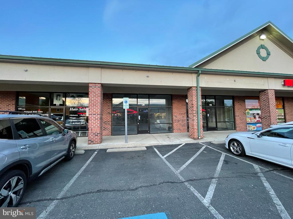 2757 Richmond Hwy #7-113 Property Photo 6