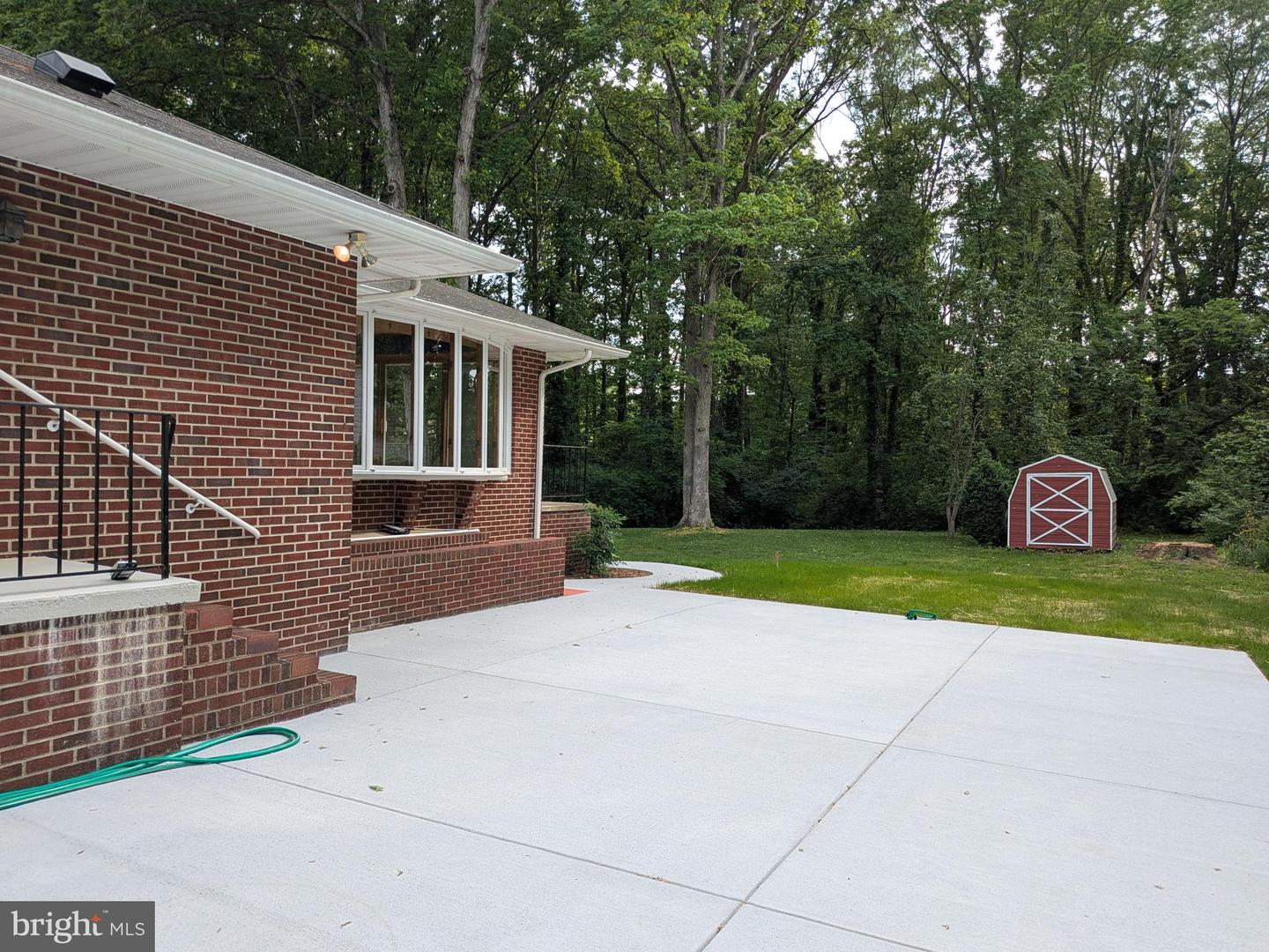 11 Patrick Henry St Property Photo 2