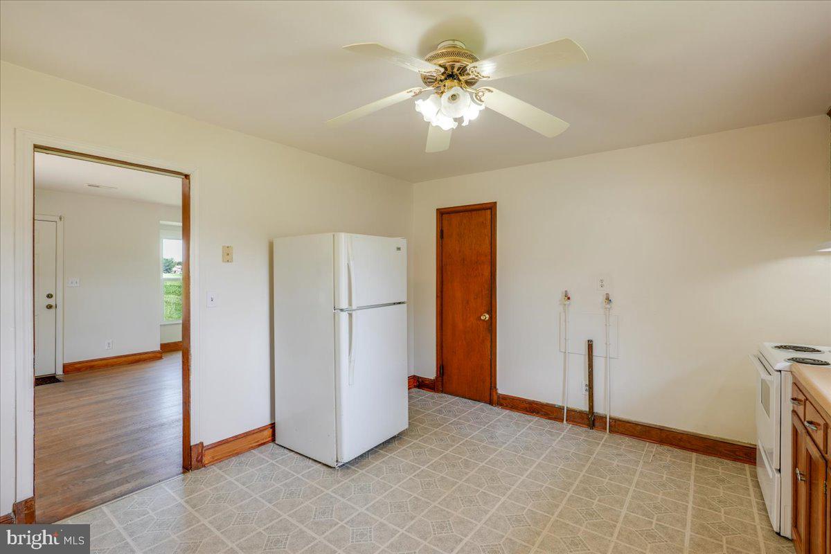 12 Little Whim Rd Property Photo 11