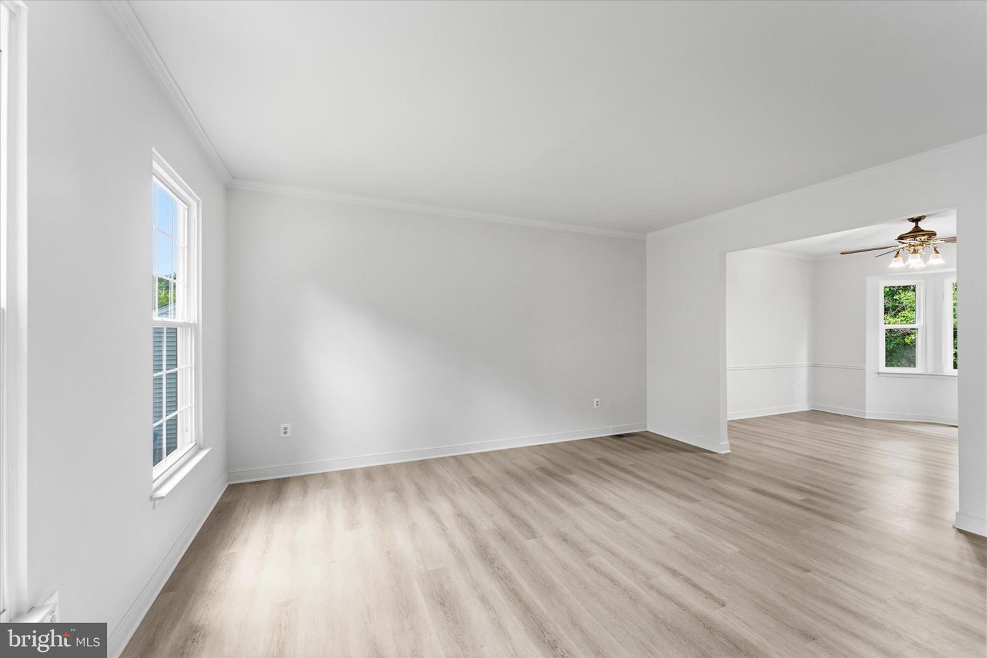 36 Westhampton Ct Property Photo 7