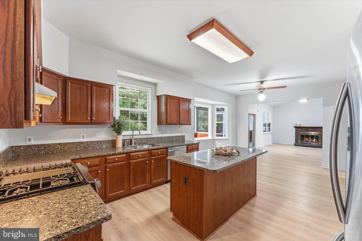 36 Westhampton Ct Property Photo 10