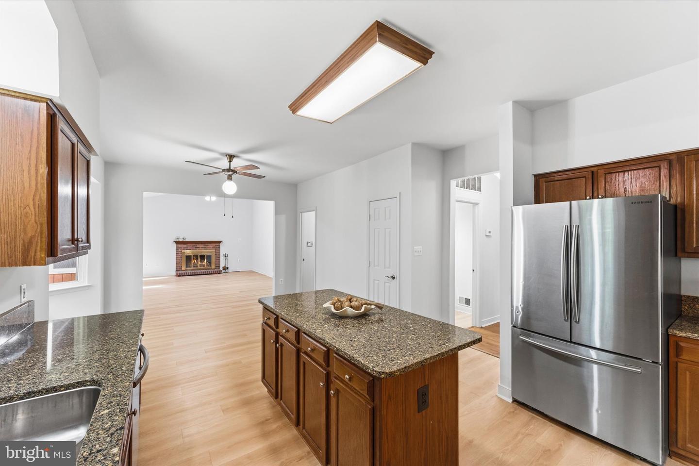 36 Westhampton Ct Property Photo 12