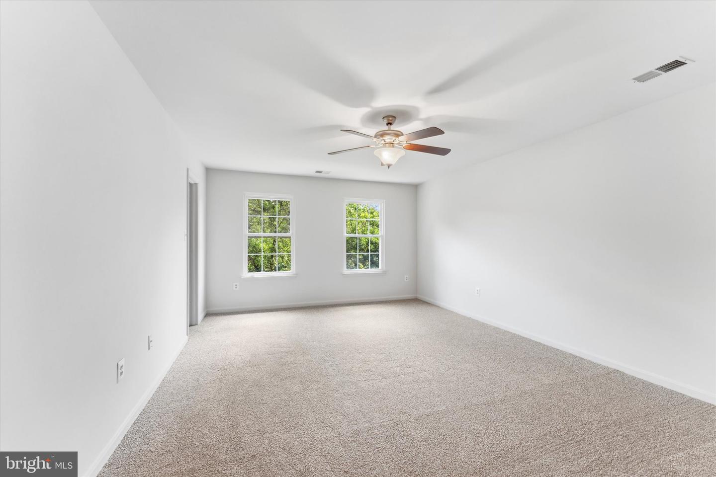 36 Westhampton Ct Property Photo 26