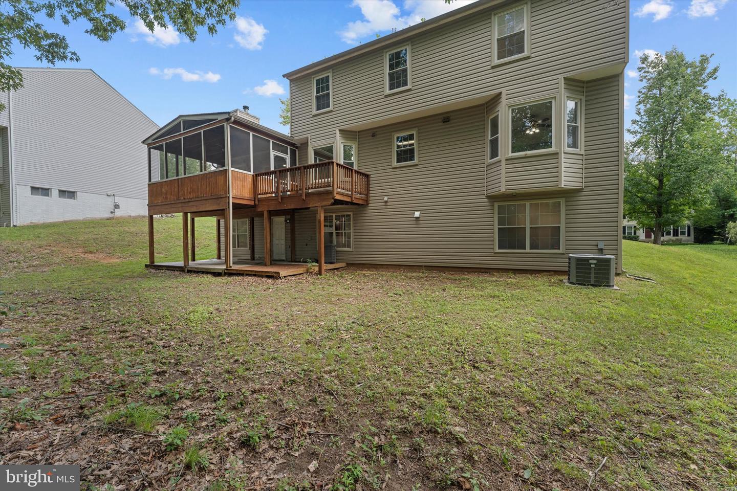36 Westhampton Ct Property Photo 39