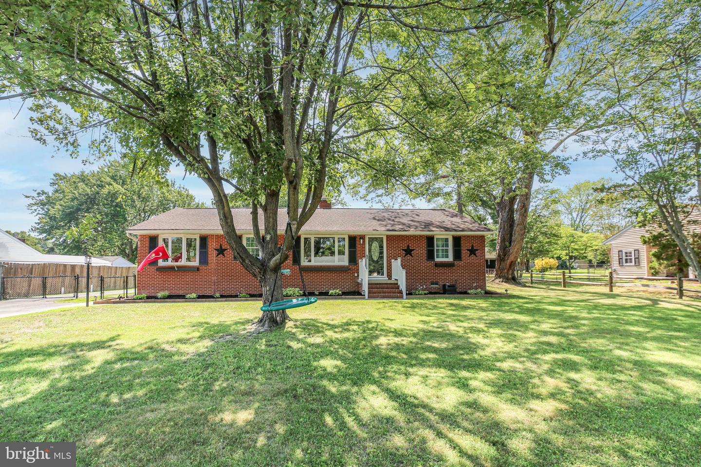 607 Culpeper St Property Photo 1