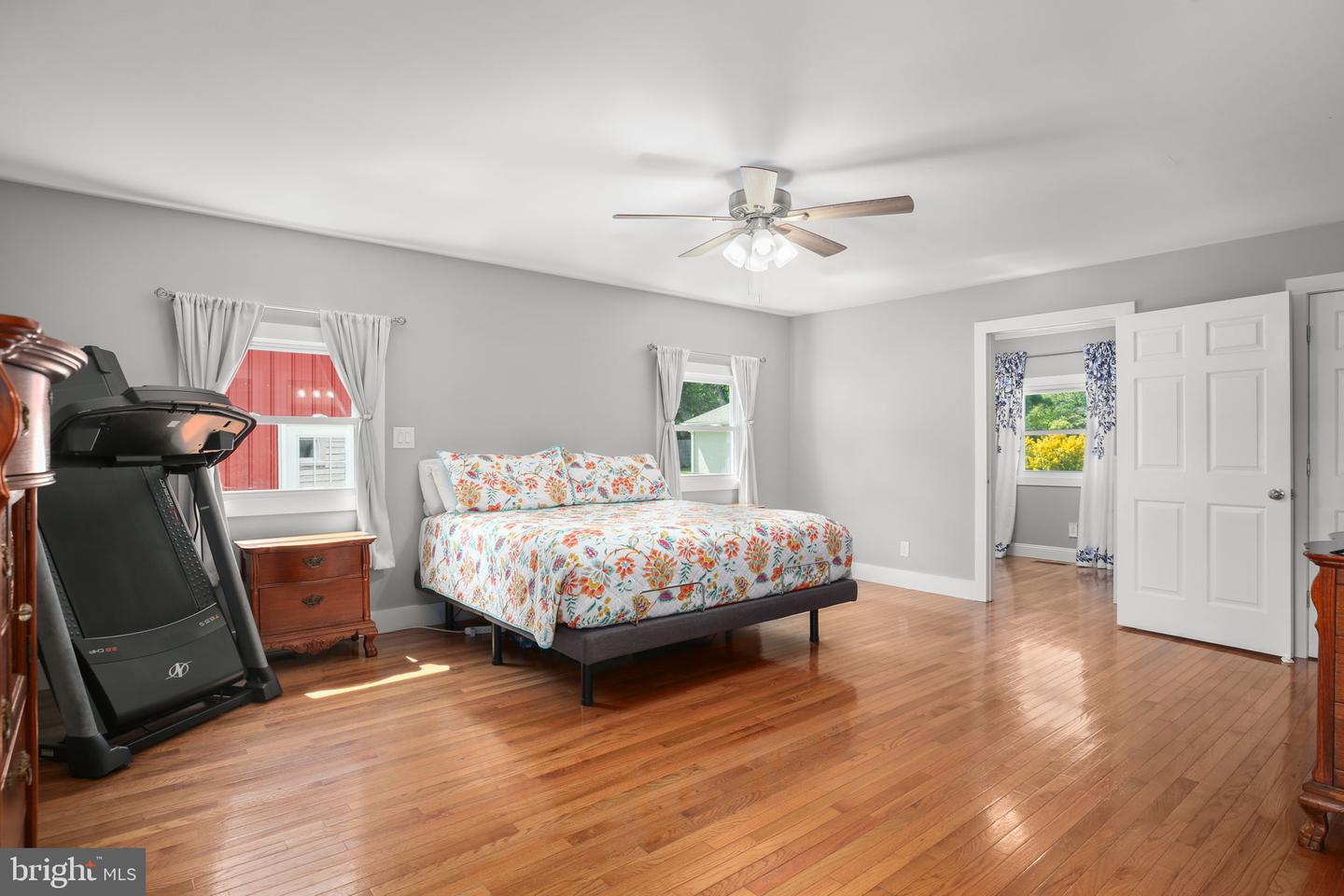 607 Culpeper St Property Photo 17