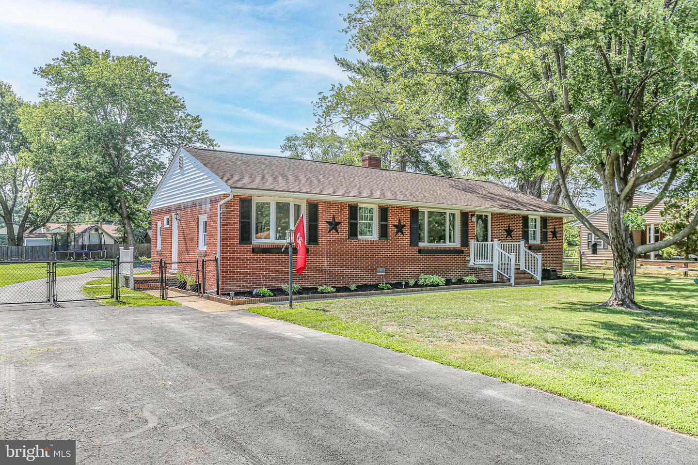 607 Culpeper St Property Photo 31