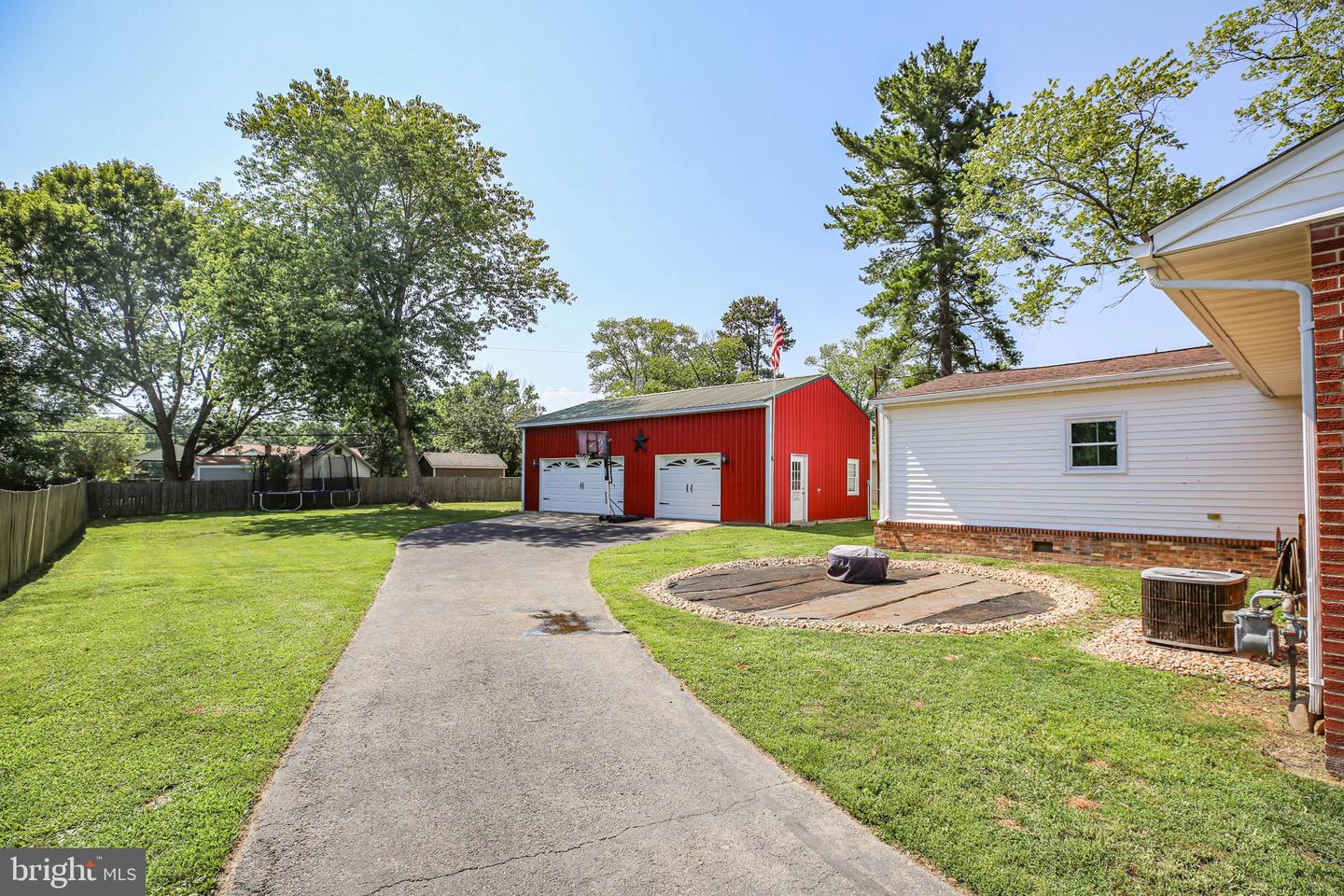 607 Culpeper St Property Photo 33
