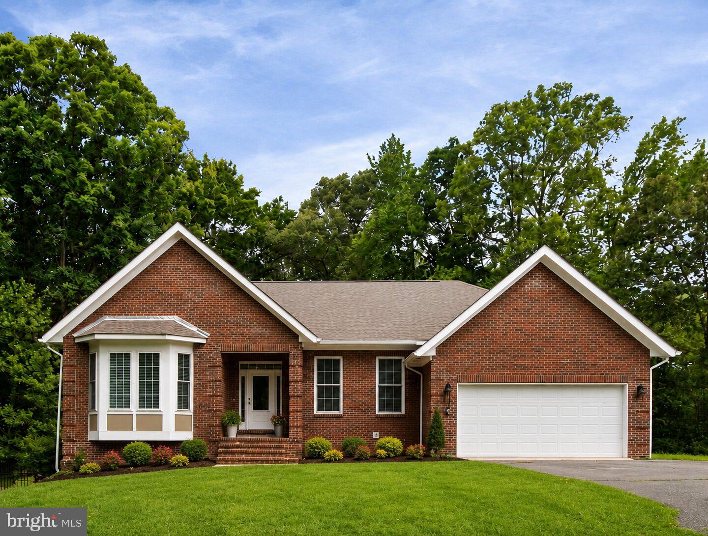 24 Rita Ln Property Photo 1
