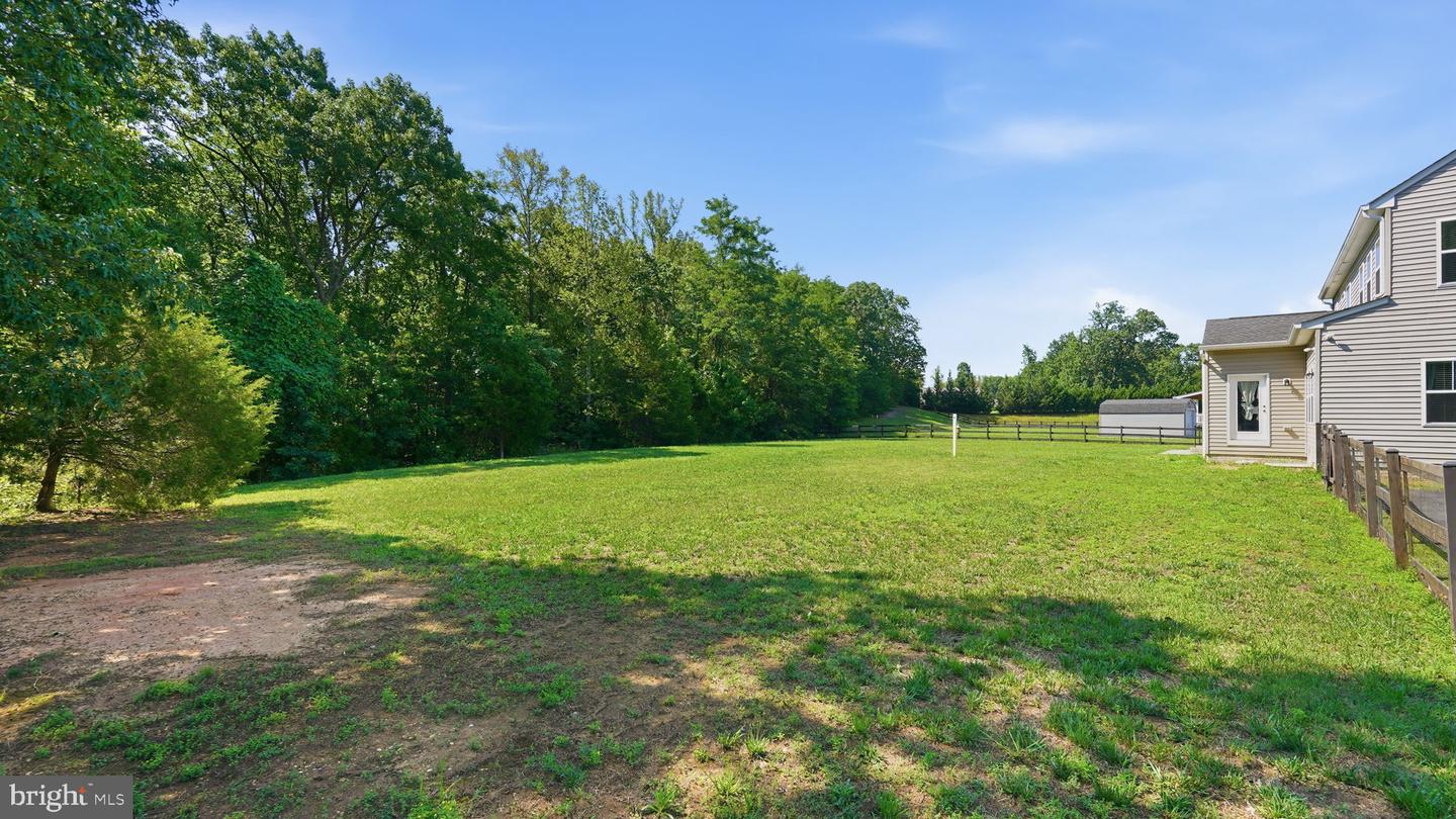 124 Brooke Point Ct Property Photo 46