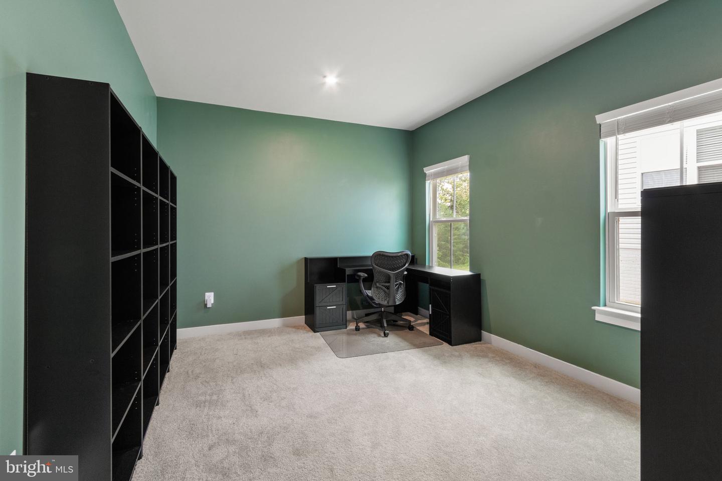 417 Greenstead Dr Property Photo 15