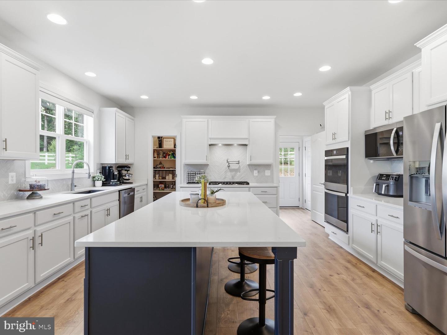 102 Dolittle Farm Rd Property Photo 10