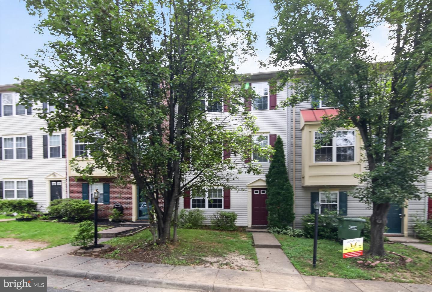 106 Charles St Property Photo 1