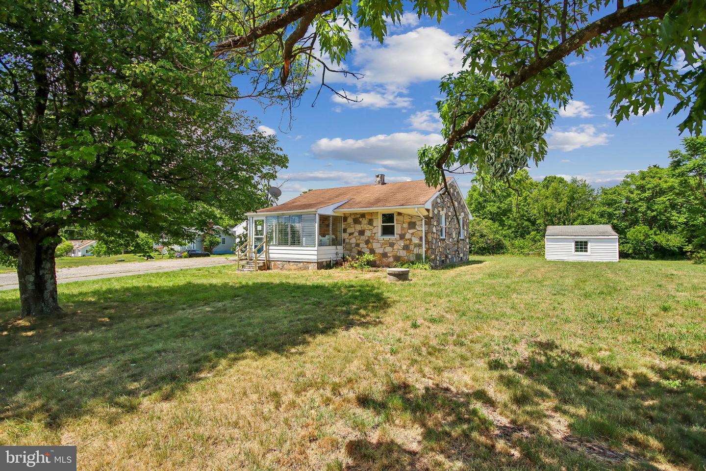 198 CAISSON RD