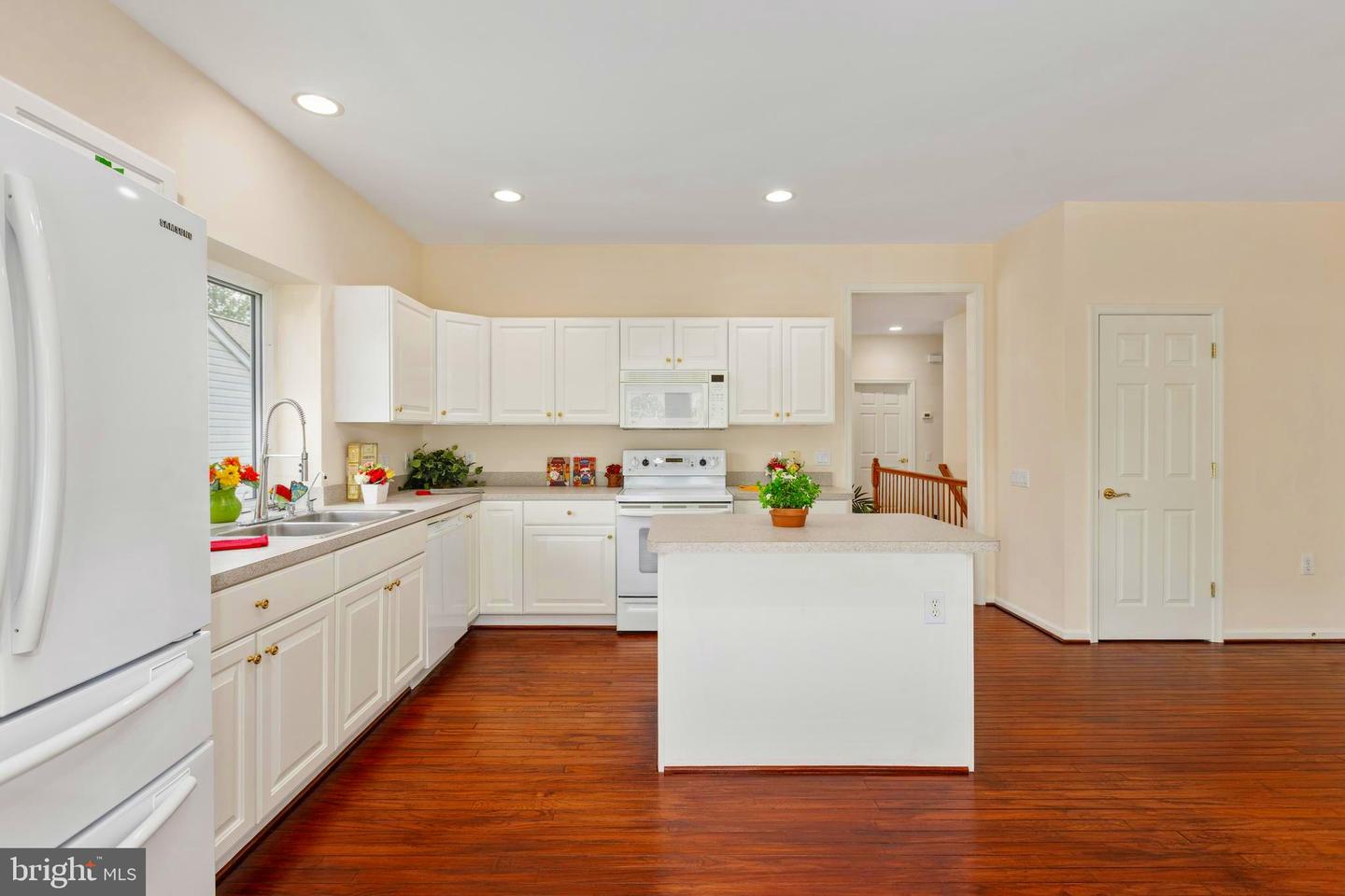 22 Chantilly Pl Property Photo 35