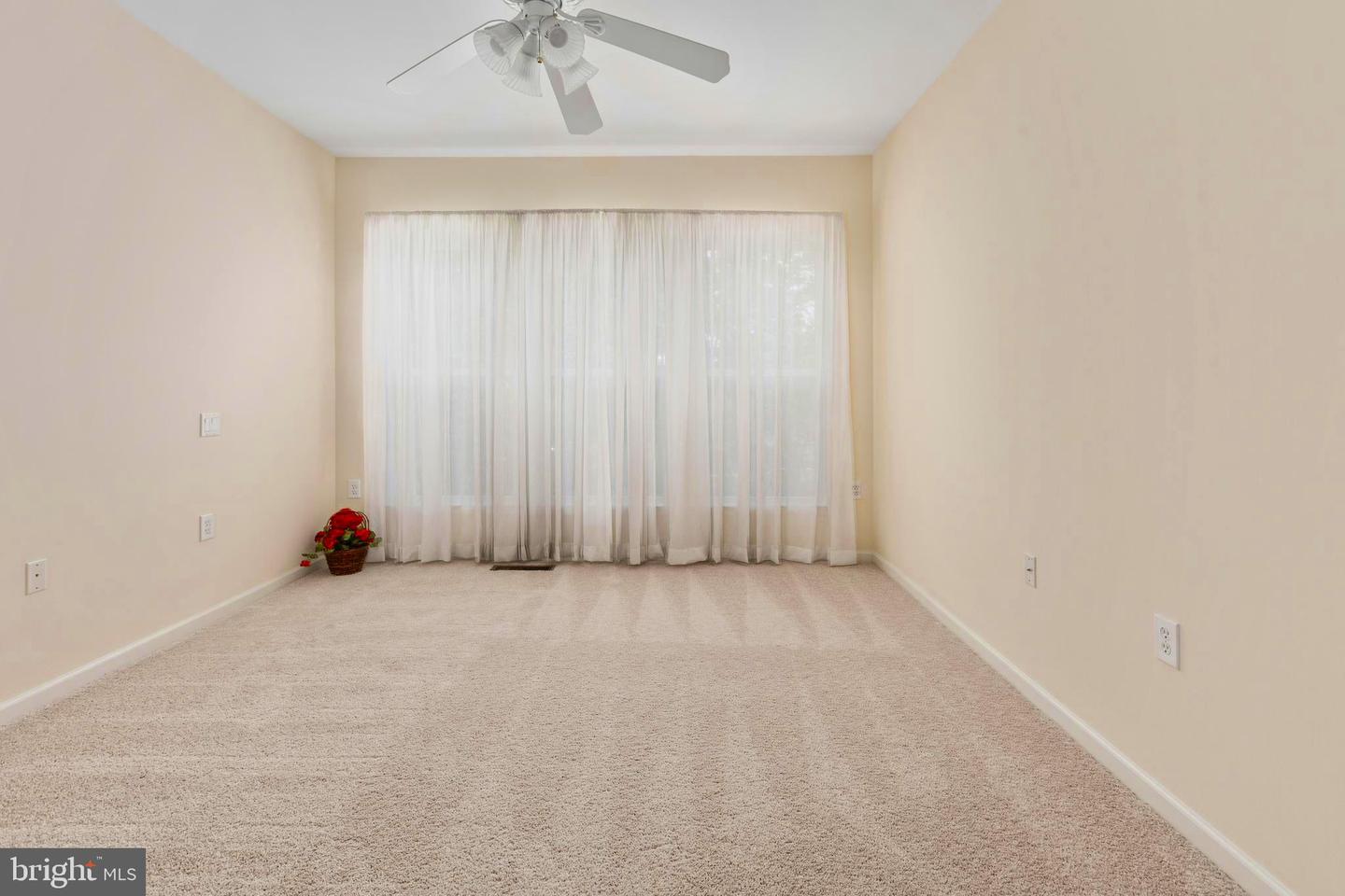 22 Chantilly Pl Property Photo 48