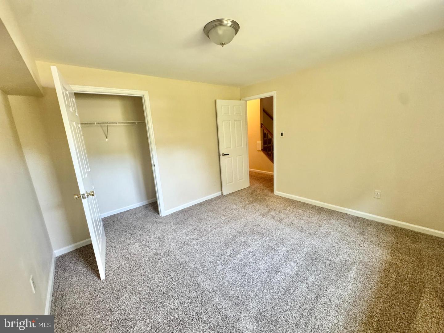 704 Stafford Glen Ct Property Photo 16