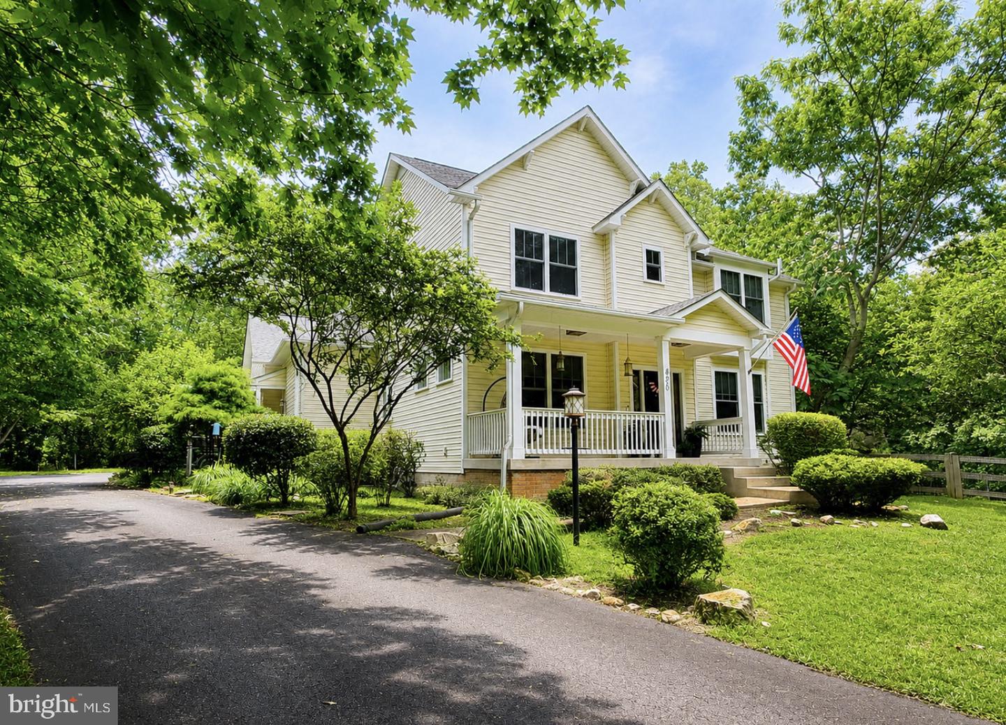 430 Spotted Tavern Rd Property Photo 1