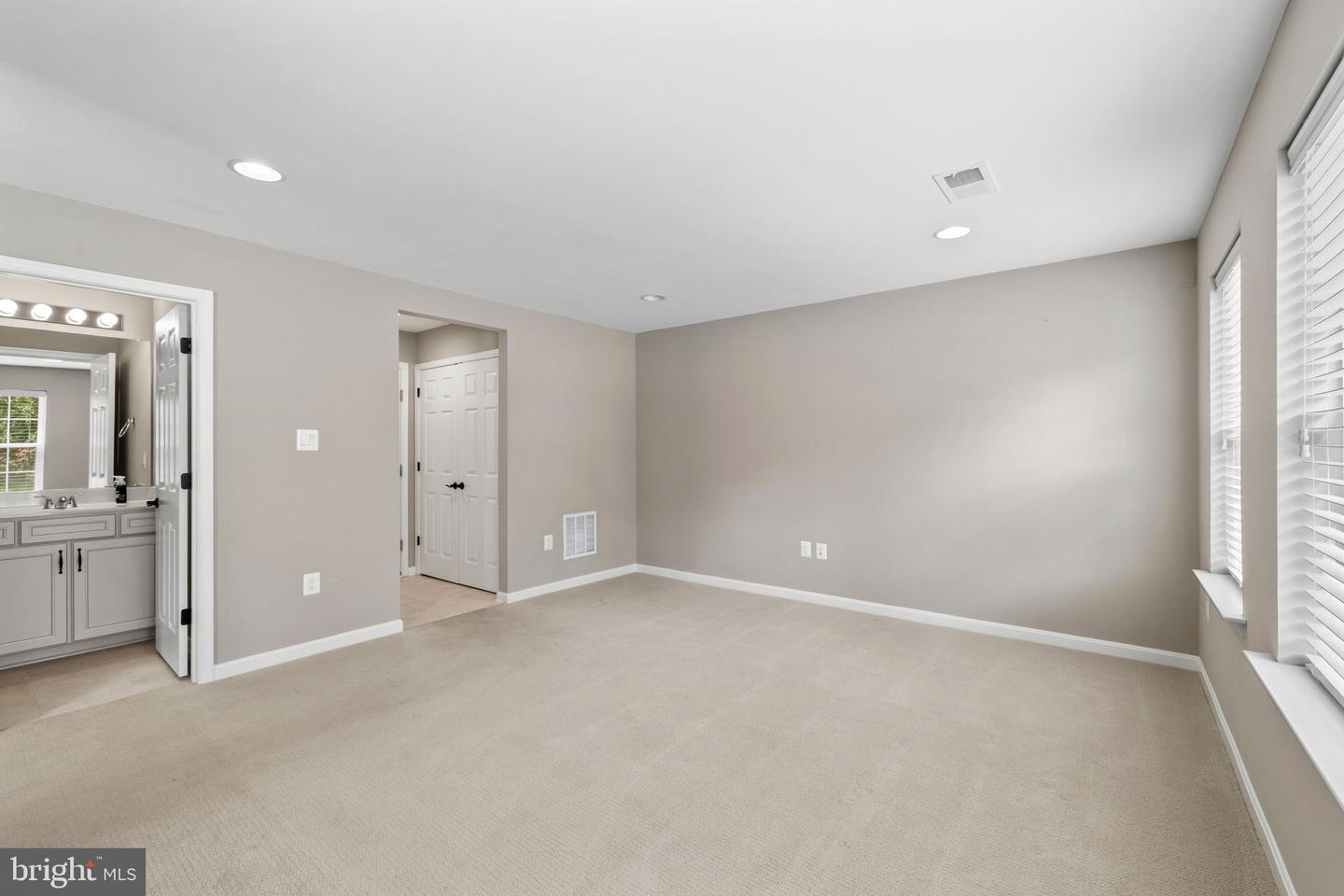 100 Blackgum Ct Property Photo 38