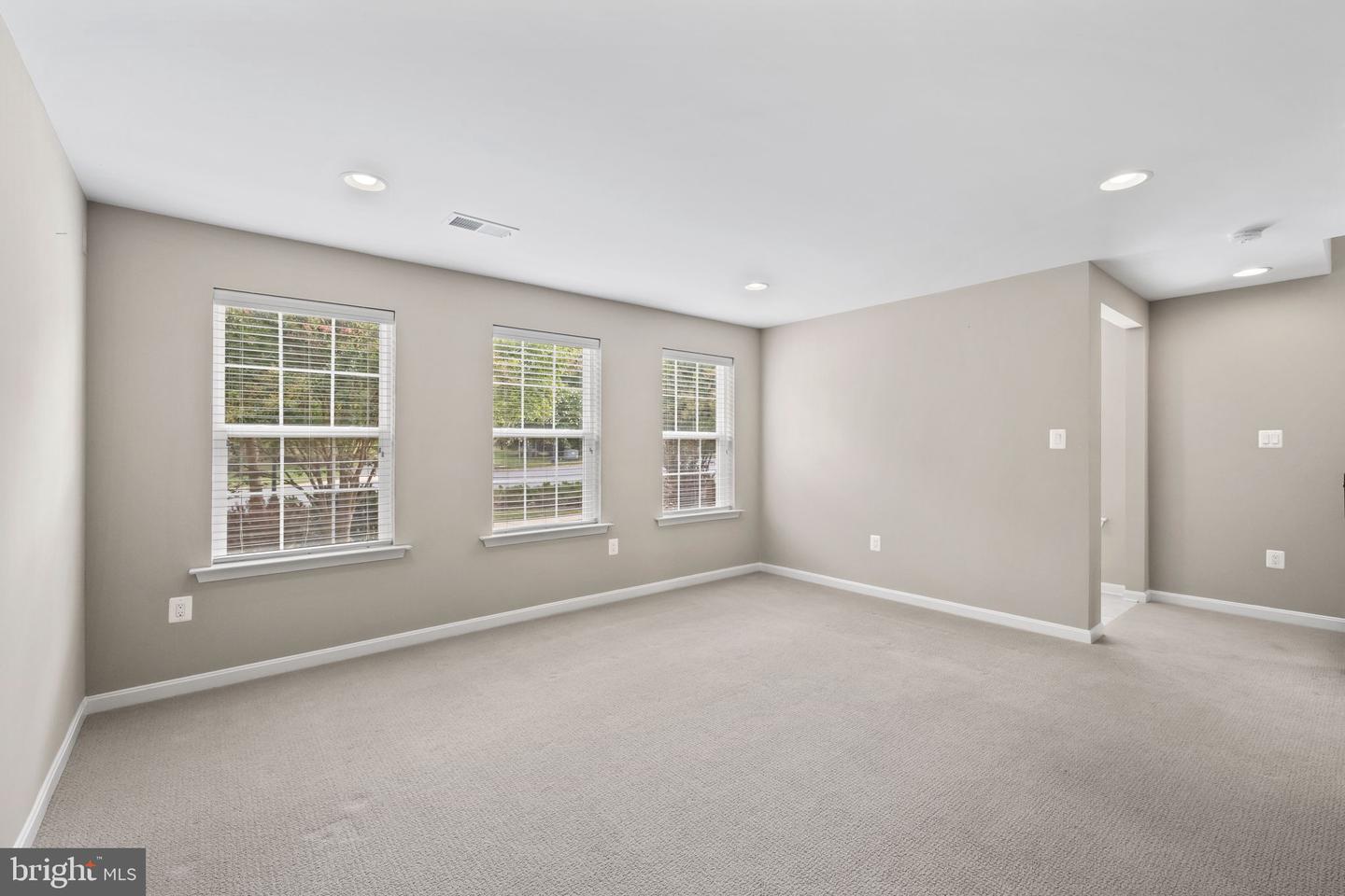 100 Blackgum Ct Property Photo 40