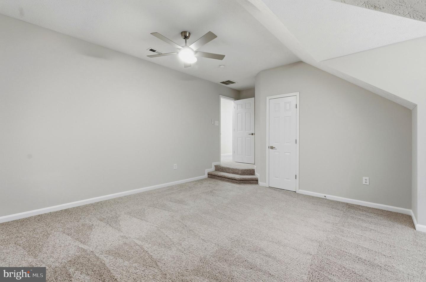 65 Lindsey Ln Property Photo 26