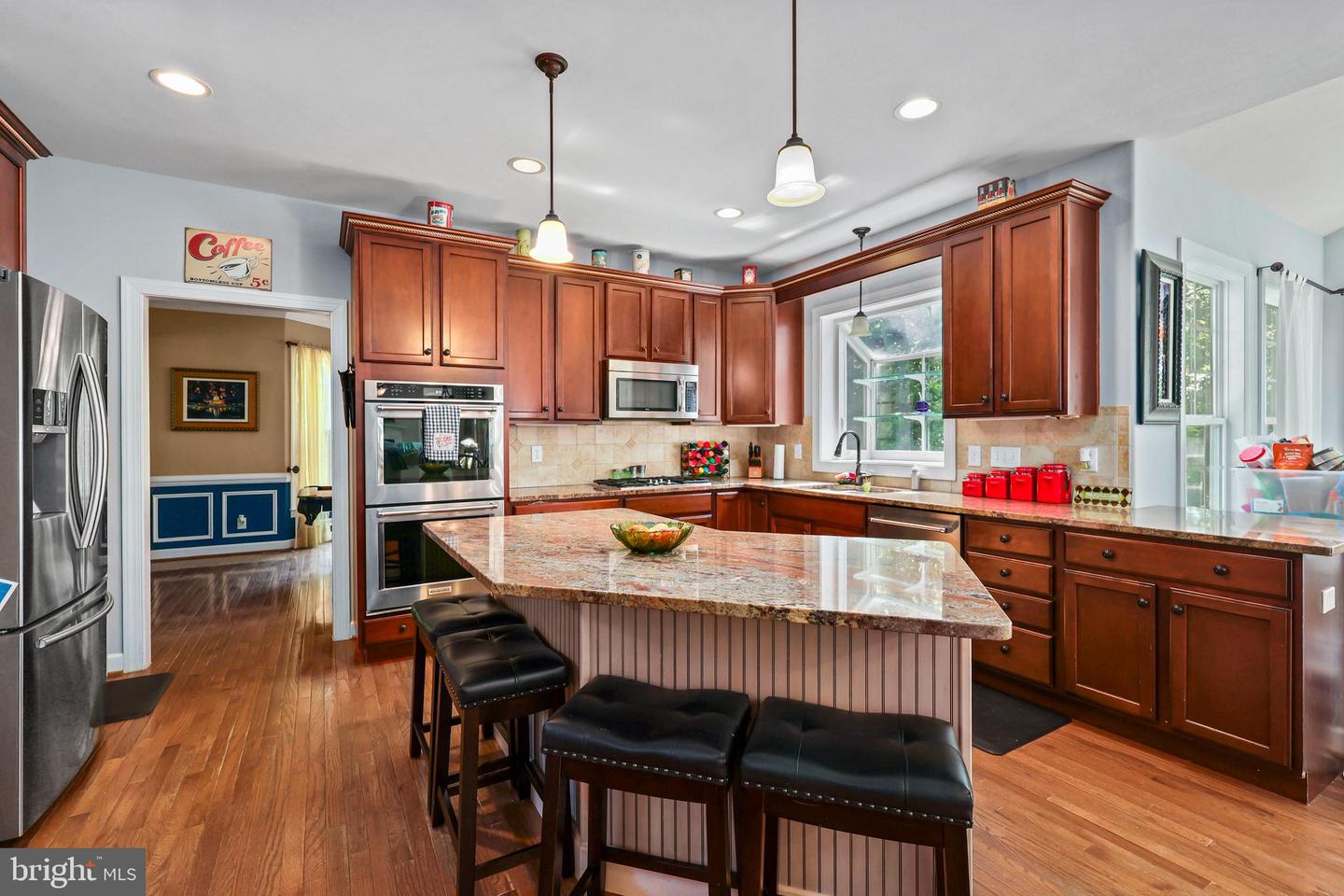 1 Rolling Brooke Ct Property Photo 11
