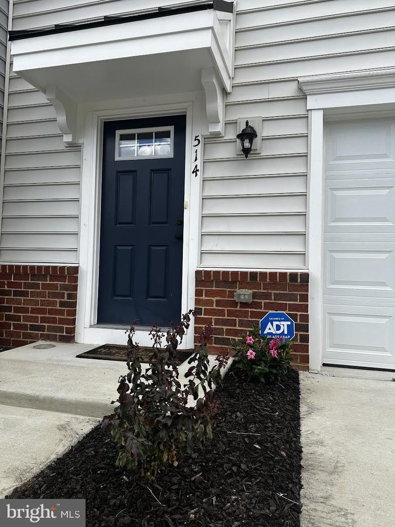 514 Landing Dr Property Photo 2