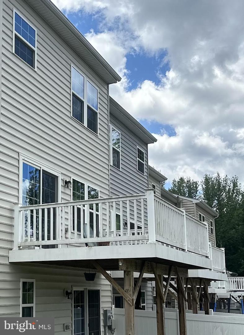 514 Landing Dr Property Photo 4