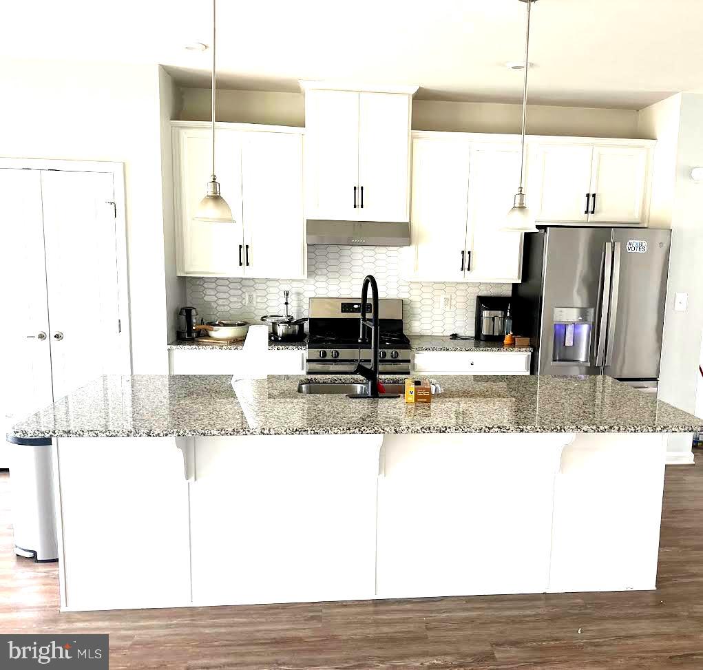 514 Landing Dr Property Photo 6