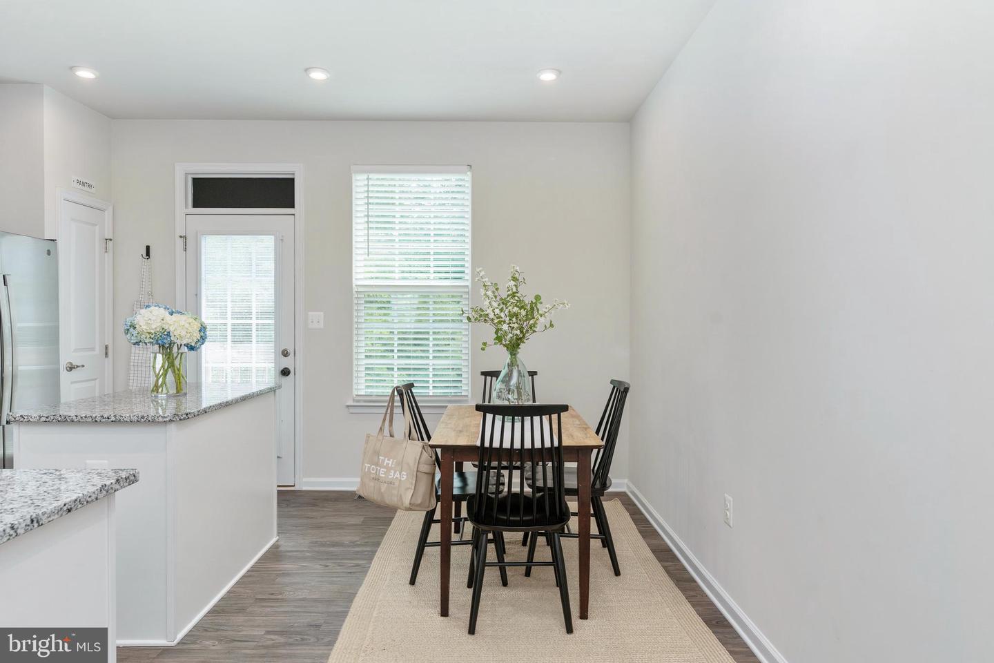 533 View Point Way Property Photo 21