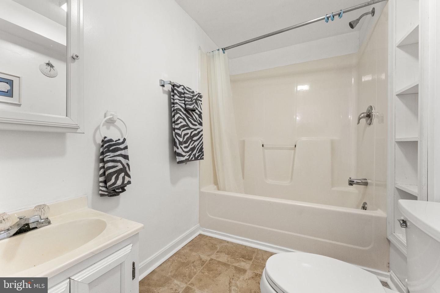 1026 Portugal Dr Property Photo 27