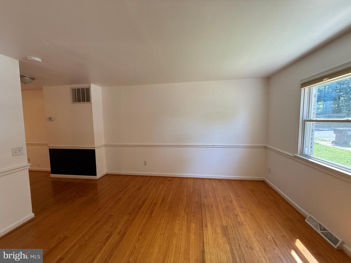 431 Ridgemore St Property Photo 4