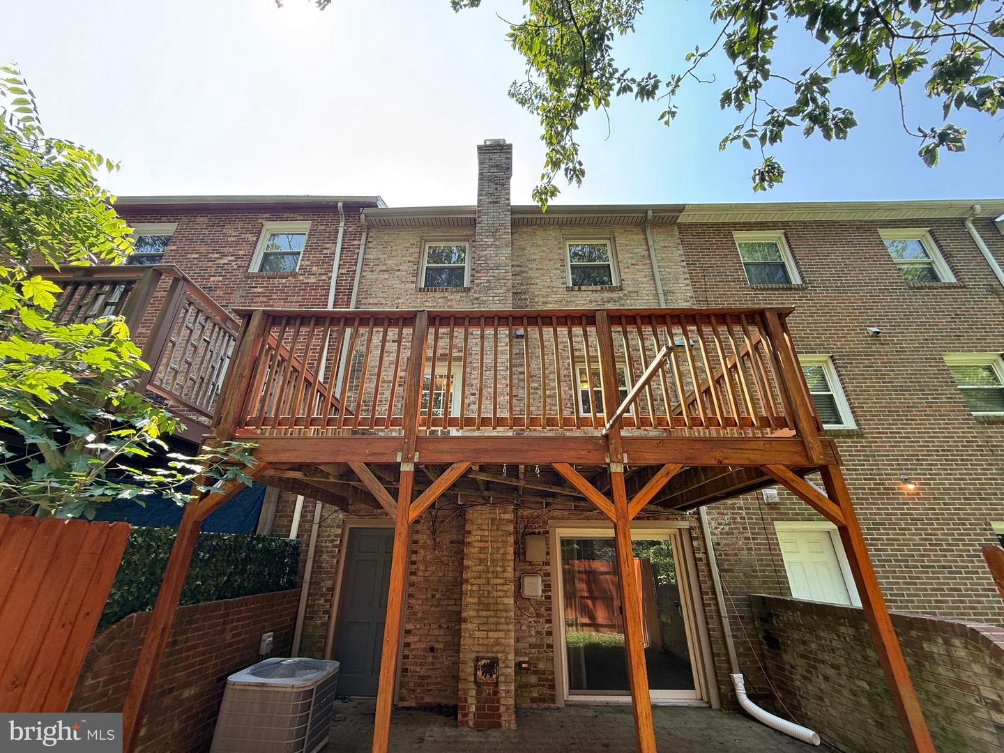 431 Ridgemore St Property Photo 43