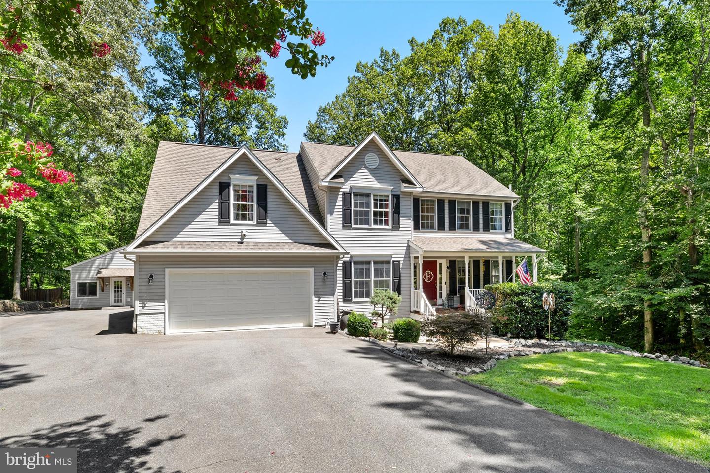 300 Sandy Ridge Rd Property Photo 1